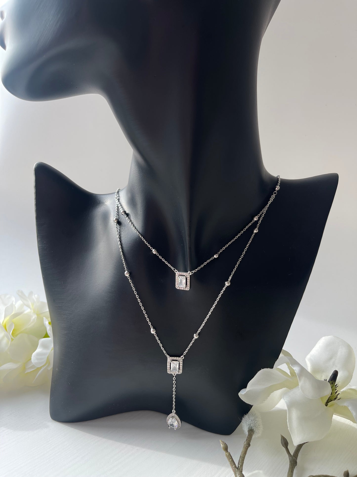 Collier et boucles d'oreilles Layann