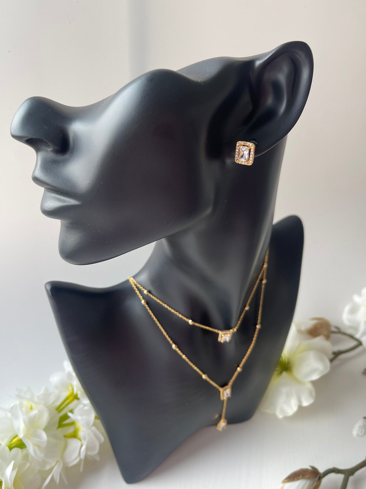 Collier et boucles d'oreilles Layann